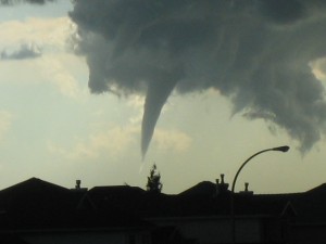 8 June212005_Tornado3